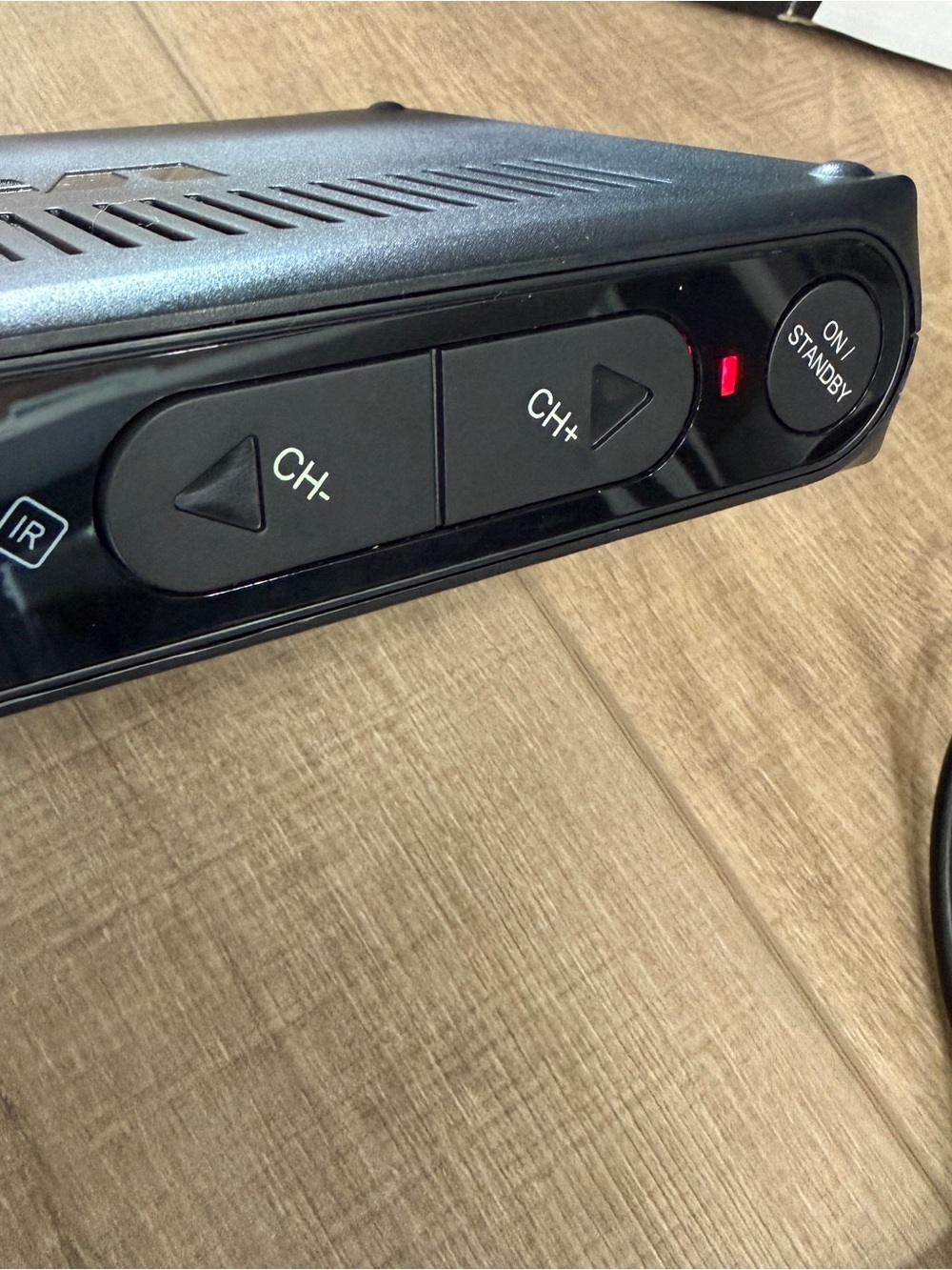 RCA DTA800B1 Digital TV Converter Box Remote & Cable Over The Air Broadcasts - Picture 7 of 13